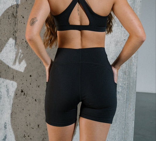 Contrast Pockets Biker Negro