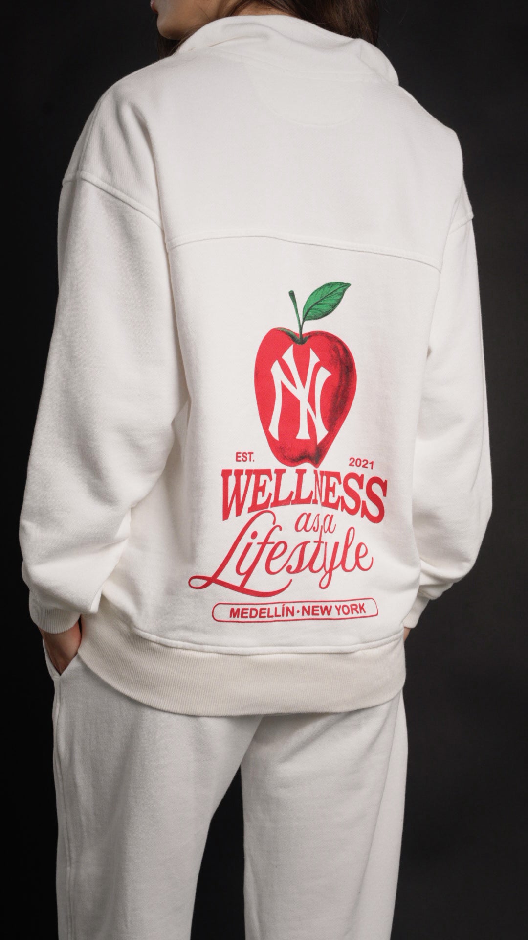 Wellness Pull Over Crudo