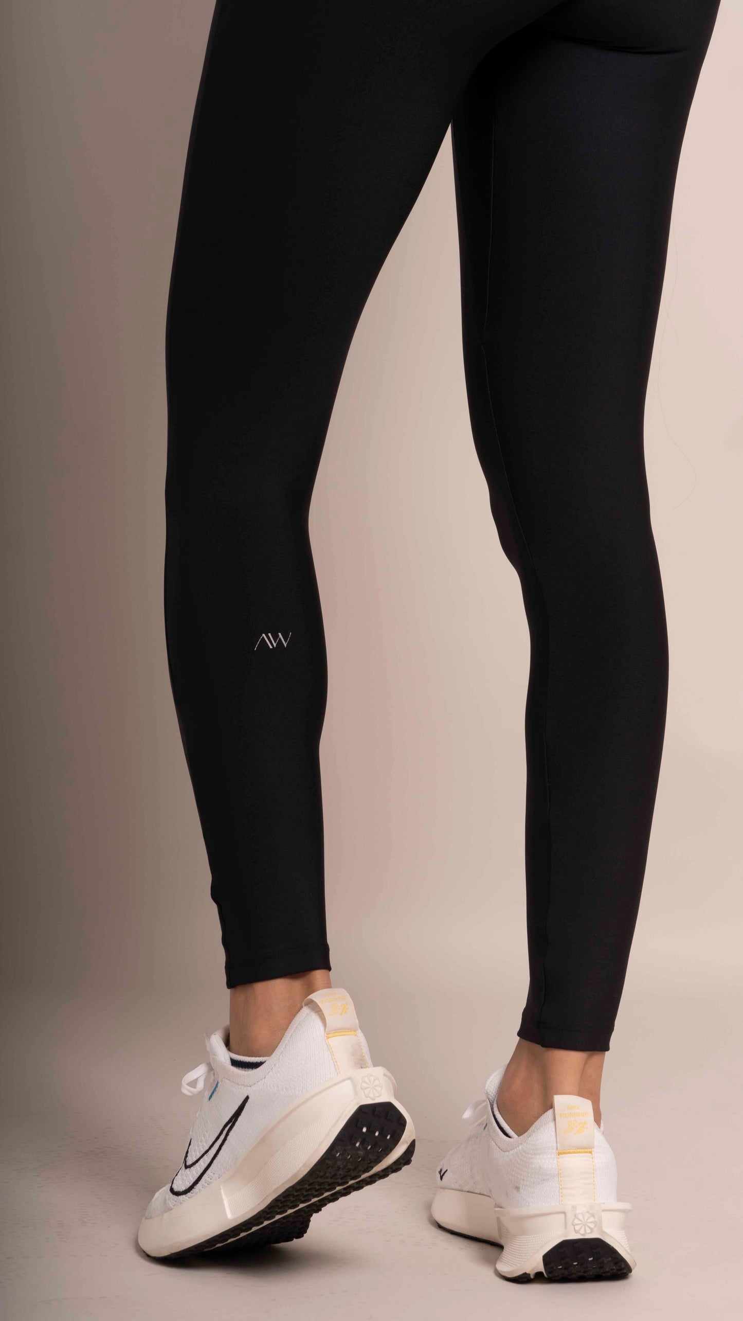 Essence Leggings Negro Smoke