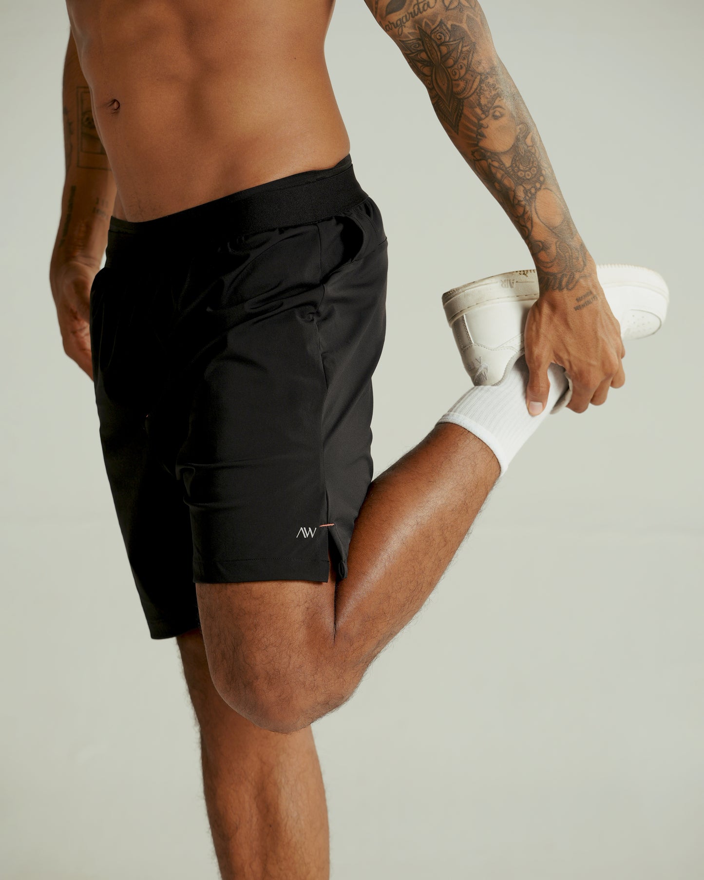 Crimson short men Negro