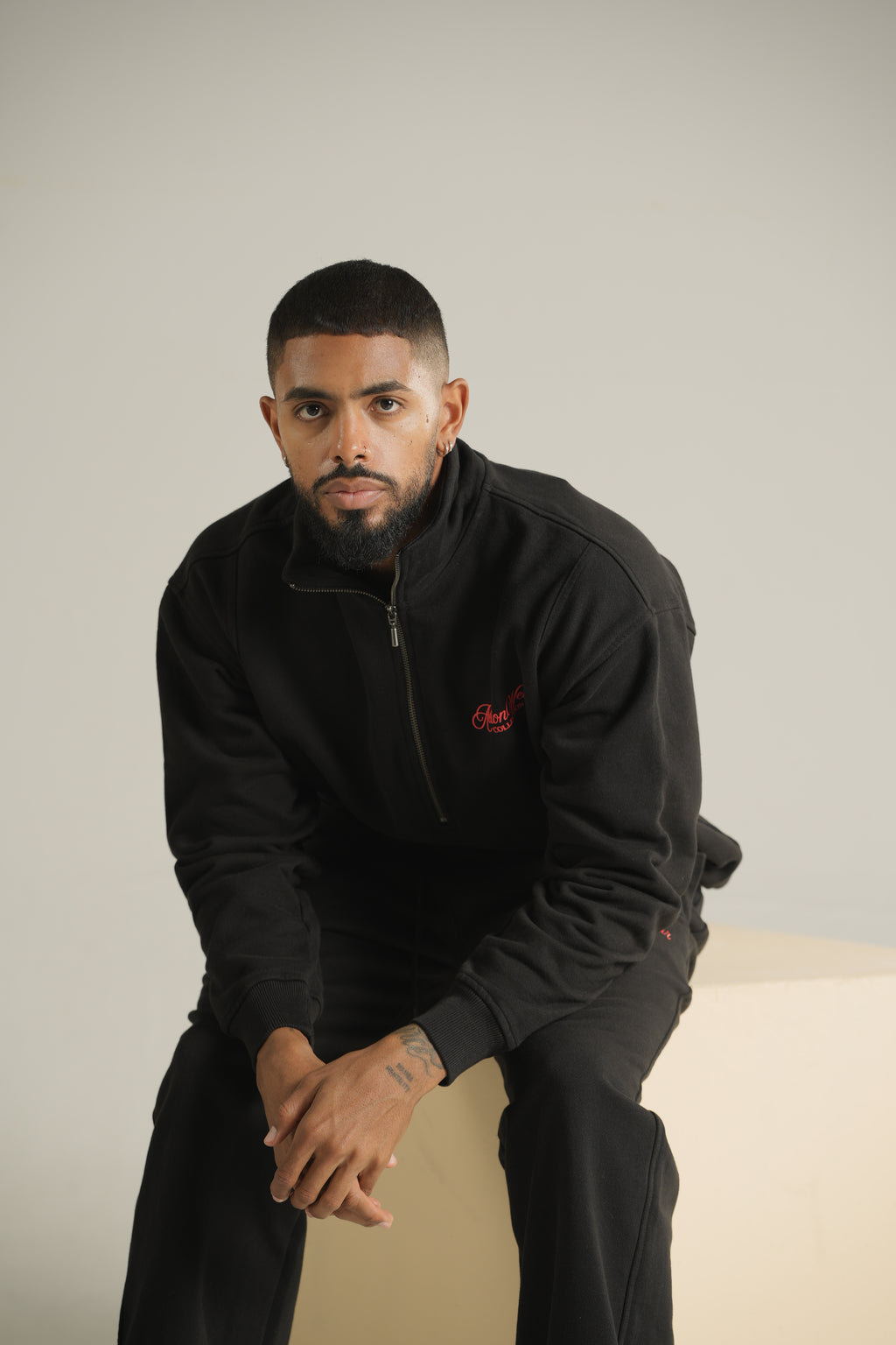 Wellness Pull Over Negro