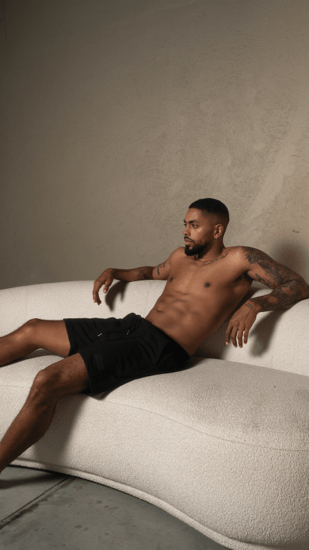 Basic Short Men Negro - AW