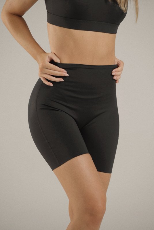 Core Sculpt Short Negro - AW