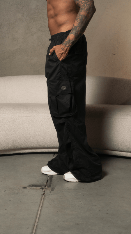 Straight Leg Parachute Negro - AW